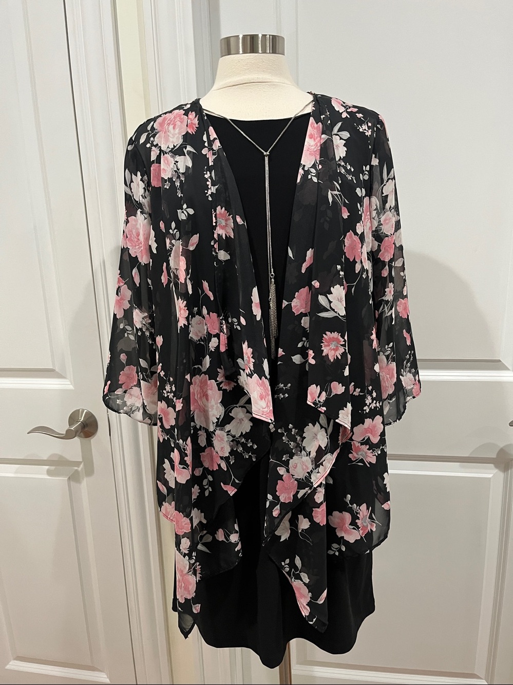 New! Chetta B Dress Black Floral Overlay Size 12 Black Pink NWT